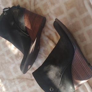 Lucky brand bootie